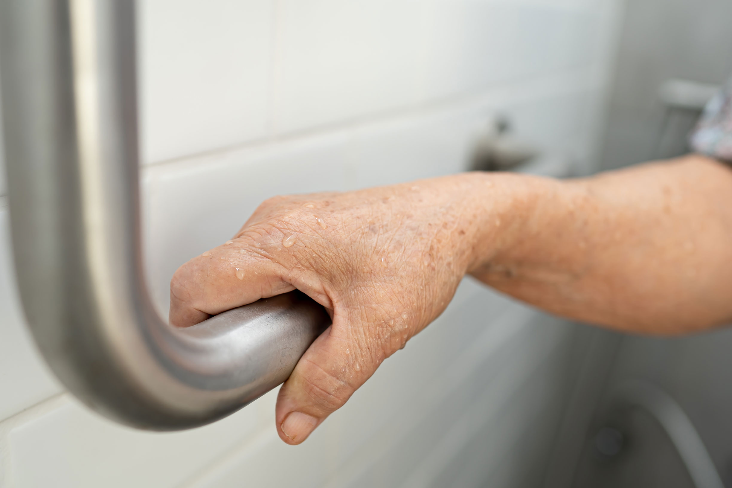Bathing Compliance Breakthrough: 7 Proven Ways to Future-Proof Your Facility for 2025 and Beyond Featured Image